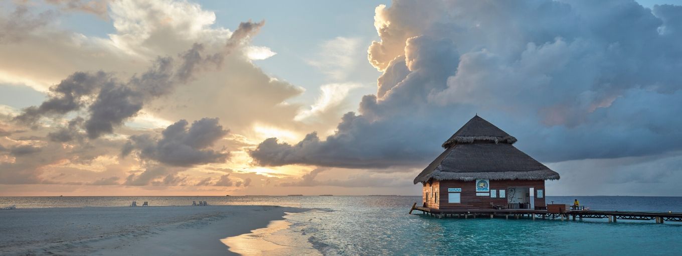 Top 10 Resorts in Maldives For Honeymoon 8 Aadaran Club Rannali