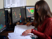 Is the World of Forex Trading for Female Professionals? Is the World of Forex Trading for Female Professionals