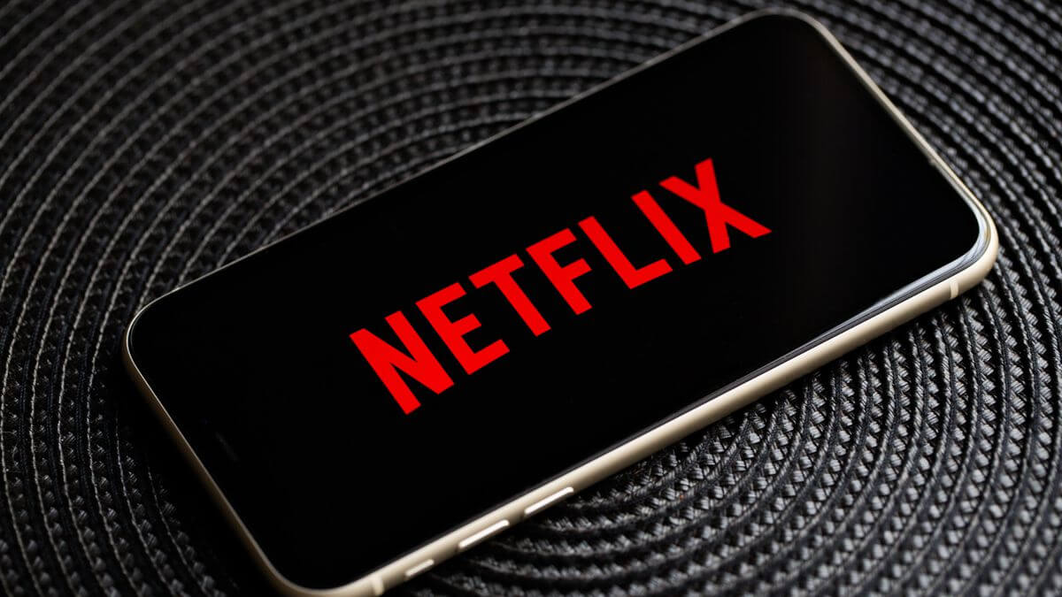 How To Download Streaming Videos From Netflix? 3 netflix logo phone 6449 1
