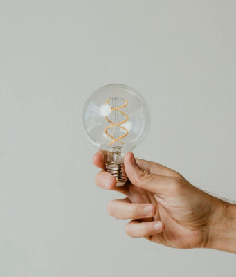 Top 9 Essential Steps to Initiate the electrician business