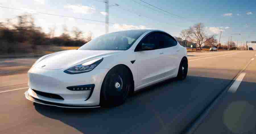 How long does a tesla battery last in 2023 1 How long does a tesla battery last